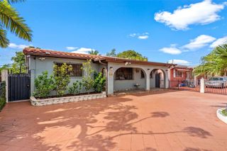 766 W 36th St, Hialeah, FL 33012