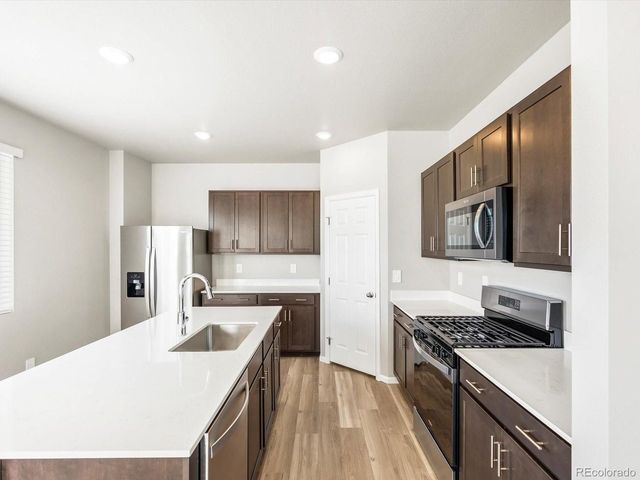 4674 Sugarcane St, Johnstown, CO 80534