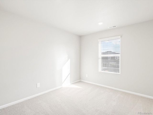 4674 Sugarcane St, Johnstown, CO 80534