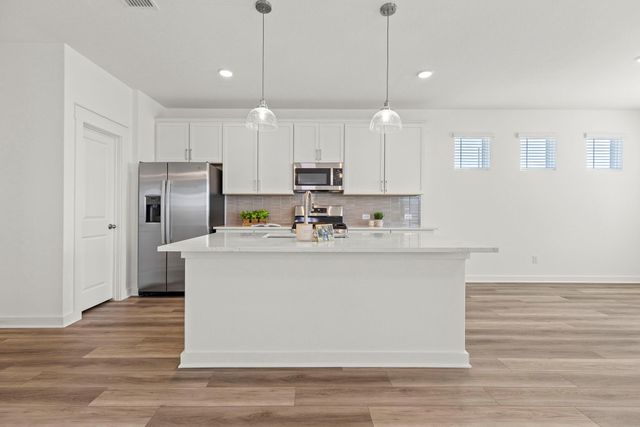 108 Hartson DR, Taylor, TX 76574