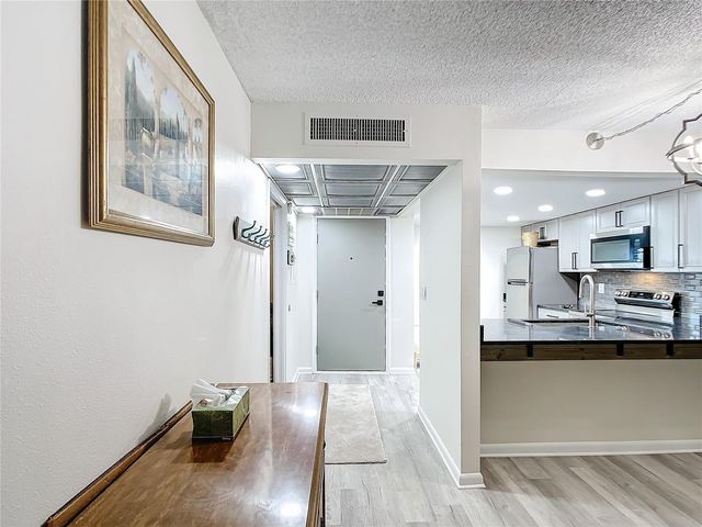 14130 ROSEMARY LANE 3215, Largo, FL 33774