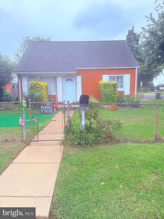 157 COLBURN DR, Manassas Park, VA 20111