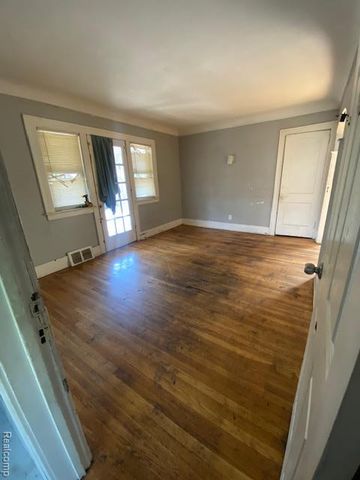 15861 Tuller Street, Detroit, MI 48238