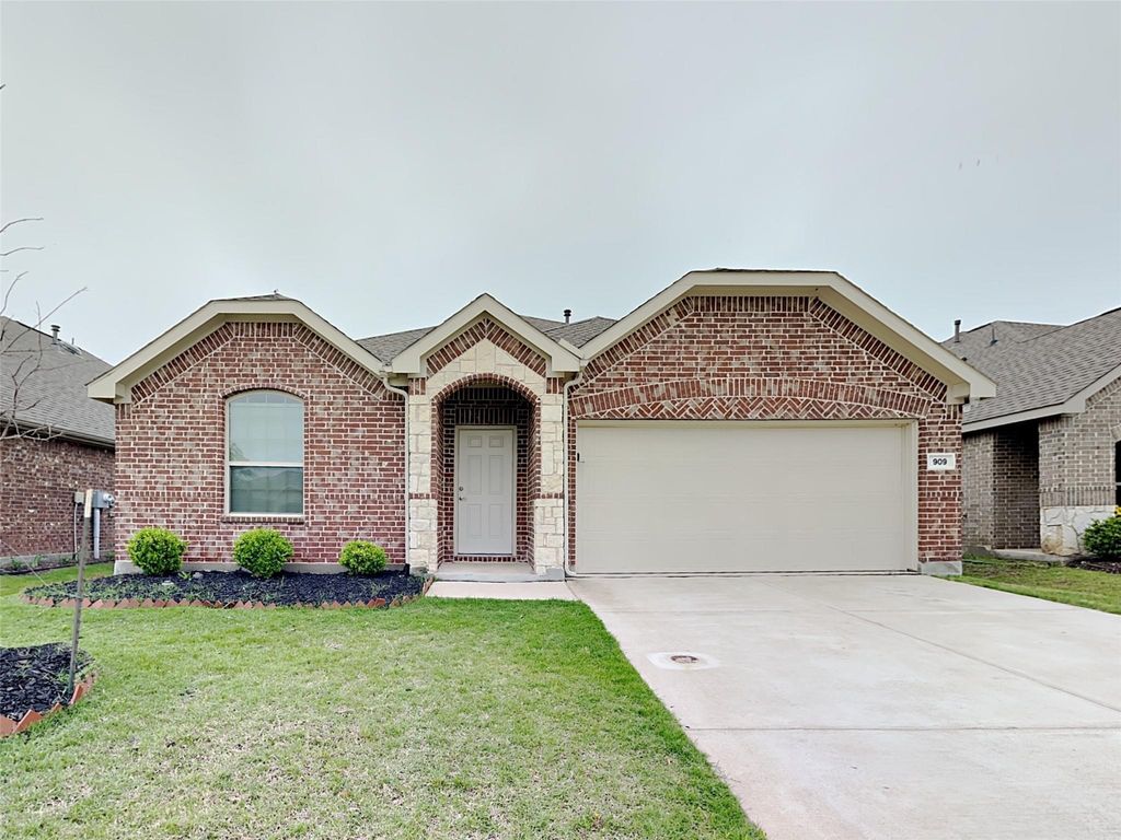 909 Silverbell Street, Princeton, TX 75407