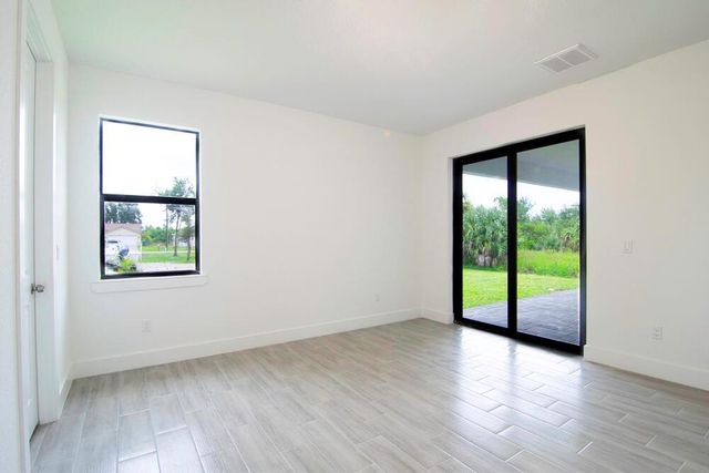 15633 Lakeland Circle, Port Charlotte, FL 33981
