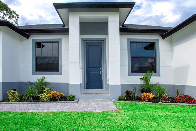 15633 Lakeland Circle, Port Charlotte, FL 33981