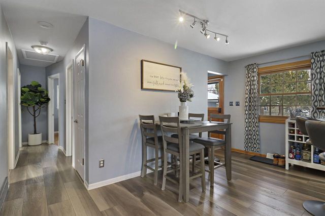 N84W15170 Knoll TERRACE, Menomonee Falls, WI 53051