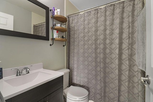 N84W15170 Knoll TERRACE, Menomonee Falls, WI 53051