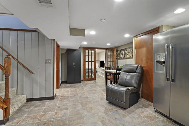 N84W15170 Knoll TERRACE, Menomonee Falls, WI 53051