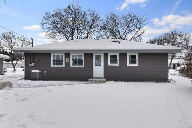 N84W15170 Knoll TERRACE, Menomonee Falls, WI 53051