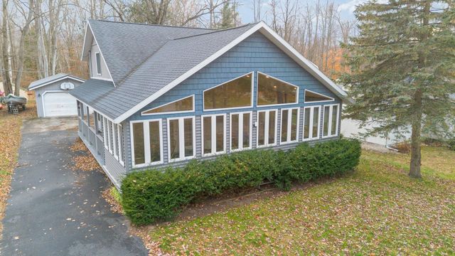 7549 Hillsdale Drive, Hale, MI 48739