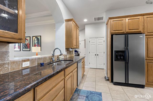 4915 SILVERCREST DRIVE, Wichita Falls, TX 76310