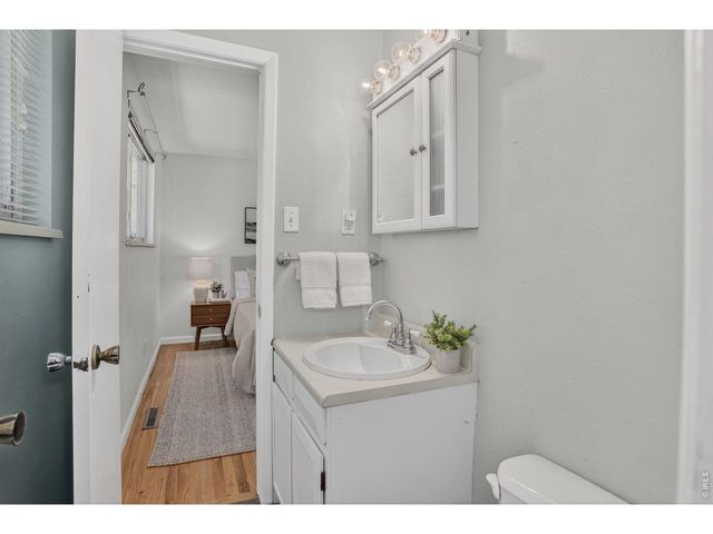 1089 S Coffman St, Longmont, CO 80501