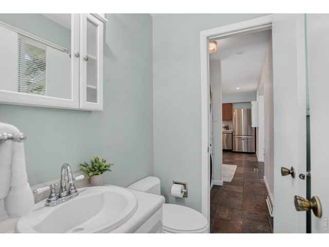 1089 S Coffman St, Longmont, CO 80501