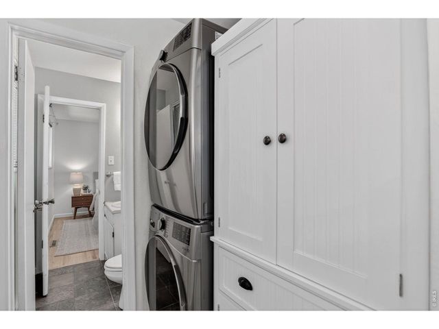 1089 S Coffman St, Longmont, CO 80501
