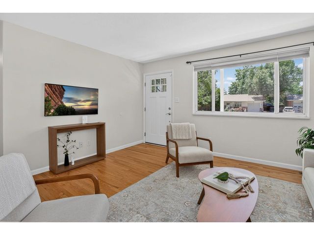 1089 S Coffman St, Longmont, CO 80501
