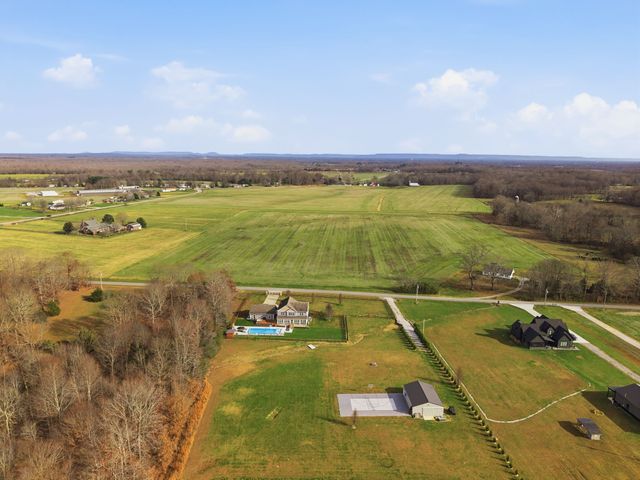 246 Teal Ln, Manchester, TN 37355