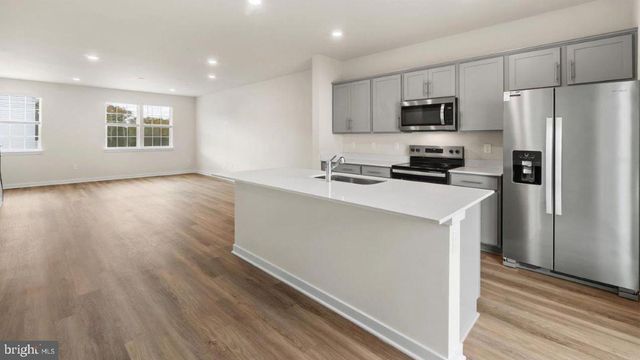 202 SOFT RUSH LN, La Plata, MD 20646