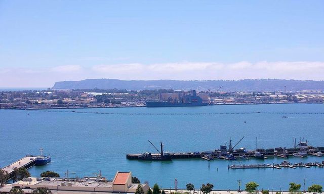 700 W Harbor Drive 1703, San Diego, CA 92101