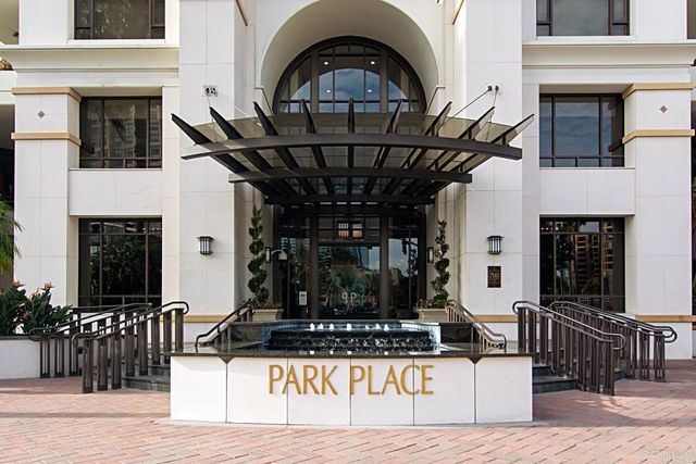 700 W Harbor Drive 1703, San Diego, CA 92101