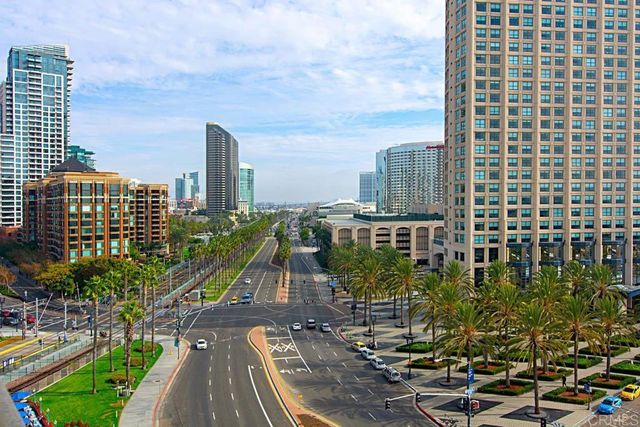 700 W Harbor Drive 1703, San Diego, CA 92101