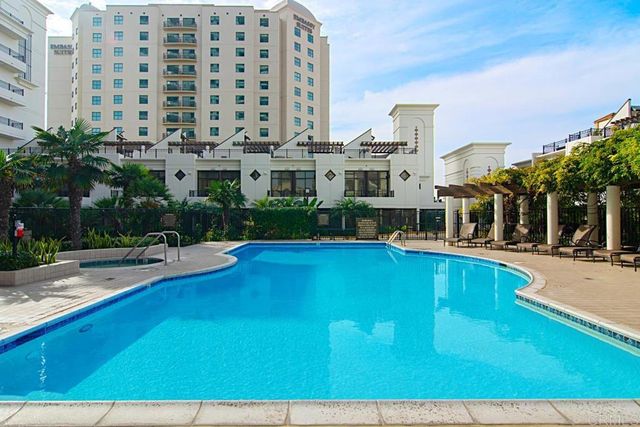 700 W Harbor Drive 1703, San Diego, CA 92101