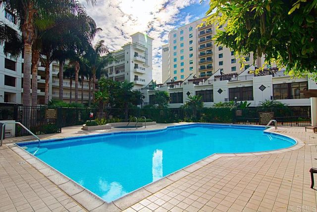 700 W Harbor Drive 1703, San Diego, CA 92101
