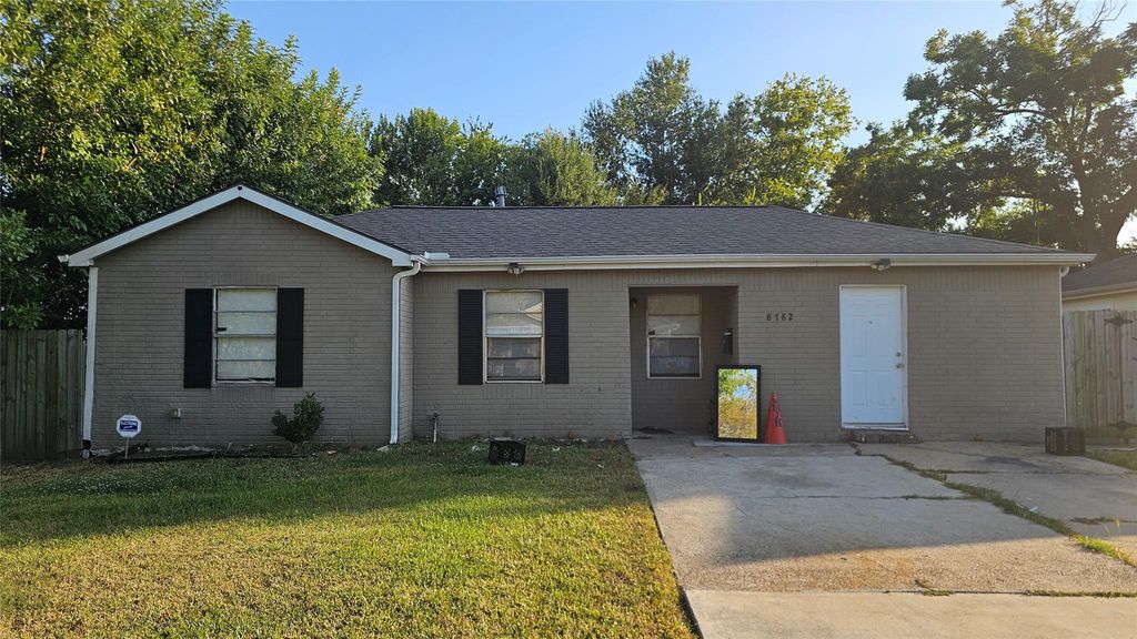 8782 Flossie Mae Street, Houston, TX 77029