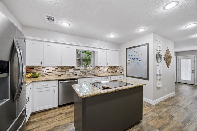 3603 Valley Haven Drive, Kingwood, TX 77339