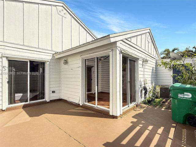 13771 SW 149th Cir Ln 4-85, Miami, FL 33186
