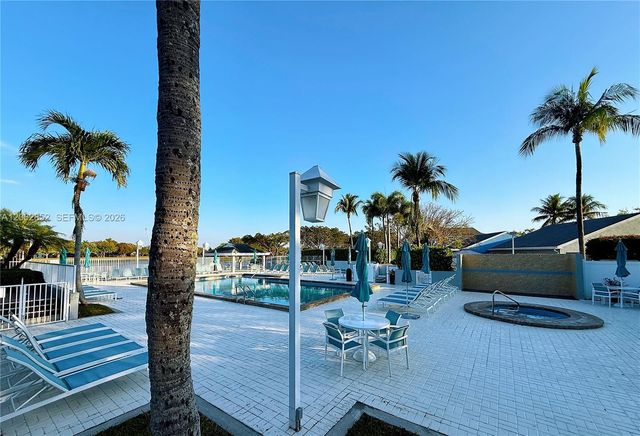 13771 SW 149th Cir Ln 4-85, Miami, FL 33186
