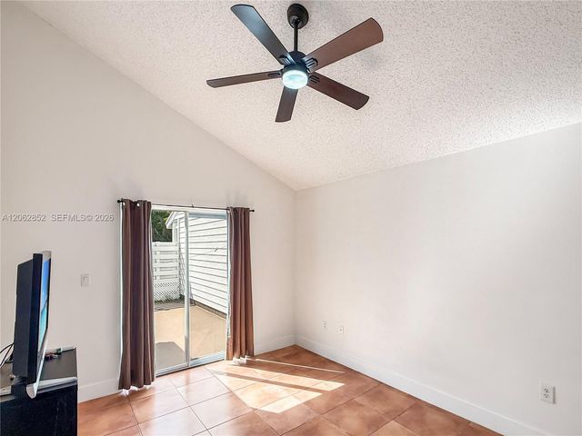 13771 SW 149th Cir Ln 4-85, Miami, FL 33186