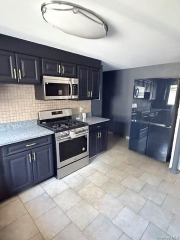 164 E Rockaway Road, Hewlett, NY 11557