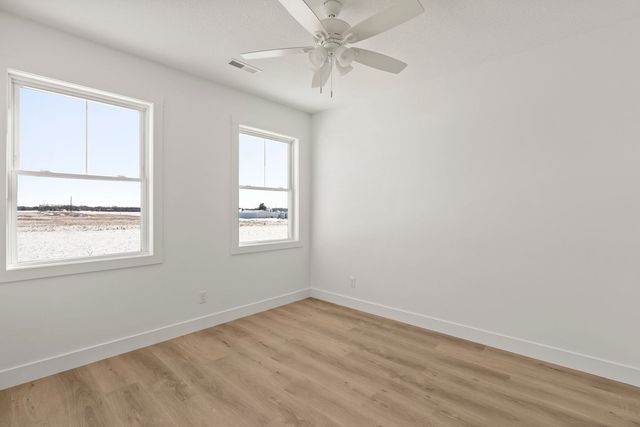 6542 Pelican Street, Bettendorf, IA 52722