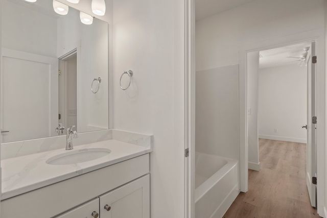 6542 Pelican Street, Bettendorf, IA 52722