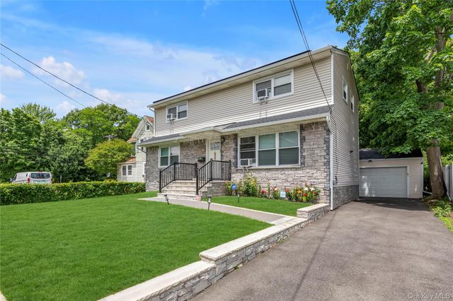 1701 Lexington Avenue, Merrick, NY 11566