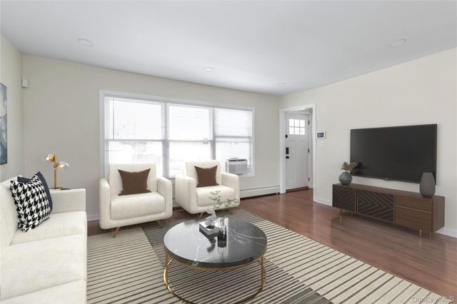 1701 Lexington Avenue, Merrick, NY 11566
