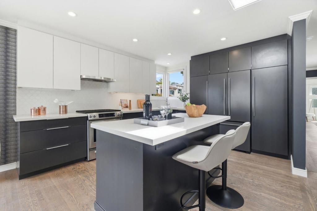 Image 11 of property listing at 1345 20th Street, San Francisco, CA 94107