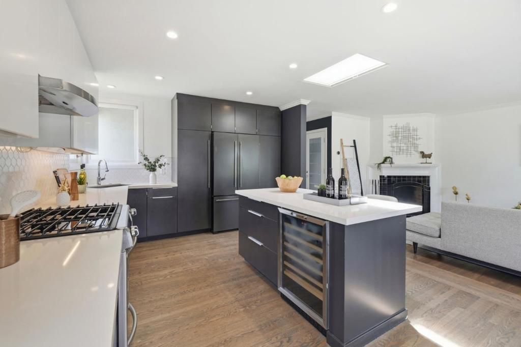 Image 13 of property listing at 1345 20th Street, San Francisco, CA 94107