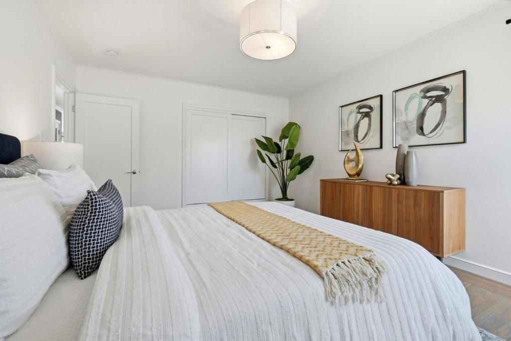 Image 25 of property listing at 1345 20th Street, San Francisco, CA 94107