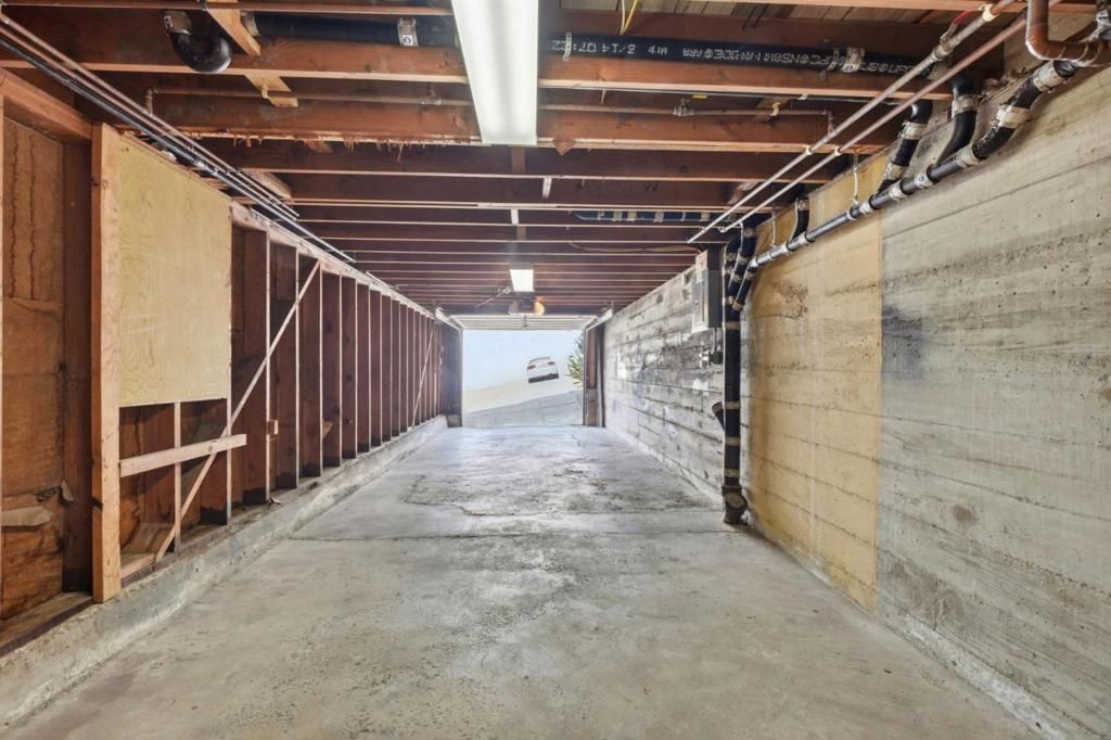 Image 35 of property listing at 1345 20th Street, San Francisco, CA 94107