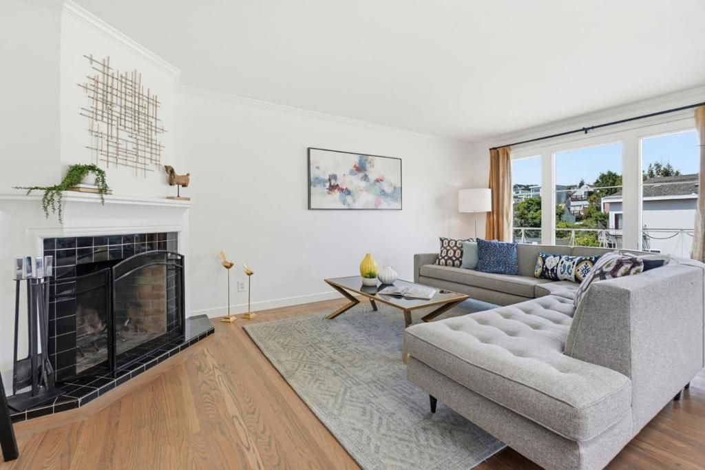 Image 4 of property listing at 1345 20th Street, San Francisco, CA 94107