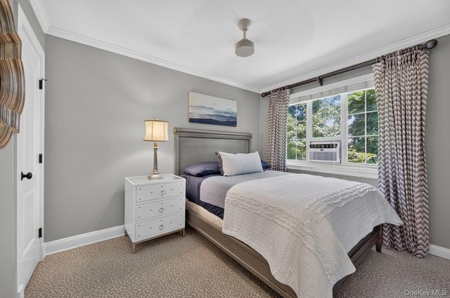 35 Nathan Hale Drive 25B, Huntington, NY 11743