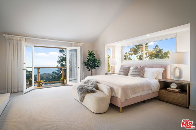23255 W Paloma Blanca Drive, Malibu, CA 90265