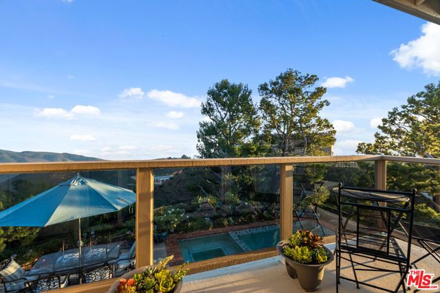 23255 W Paloma Blanca Drive, Malibu, CA 90265