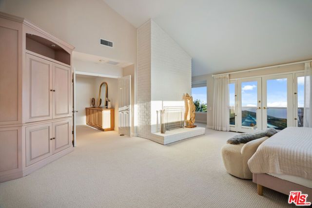 23255 W Paloma Blanca Drive, Malibu, CA 90265