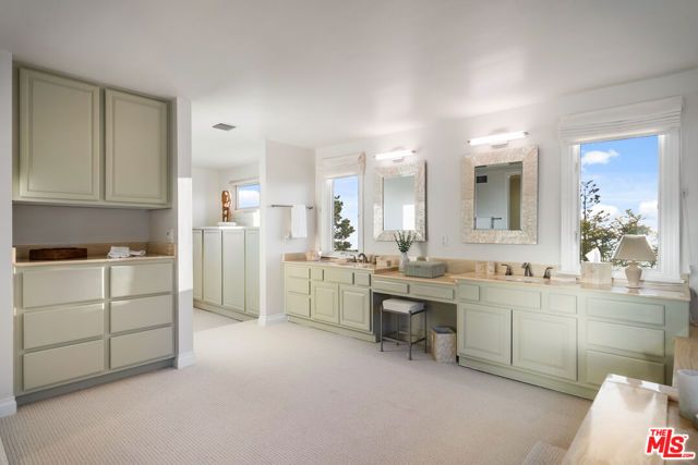 23255 W Paloma Blanca Drive, Malibu, CA 90265