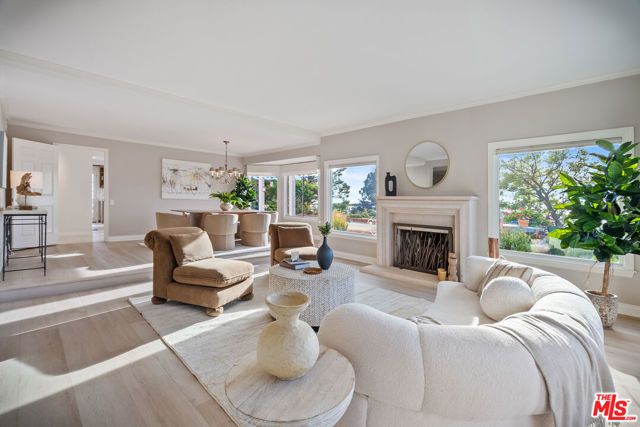 23255 W Paloma Blanca Drive, Malibu, CA 90265