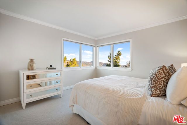 23255 W Paloma Blanca Drive, Malibu, CA 90265