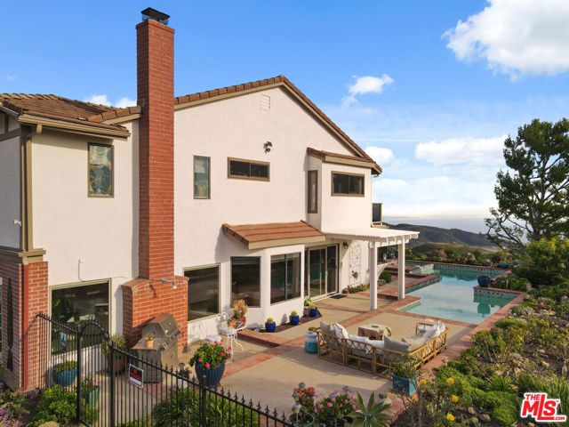 23255 W Paloma Blanca Drive, Malibu, CA 90265